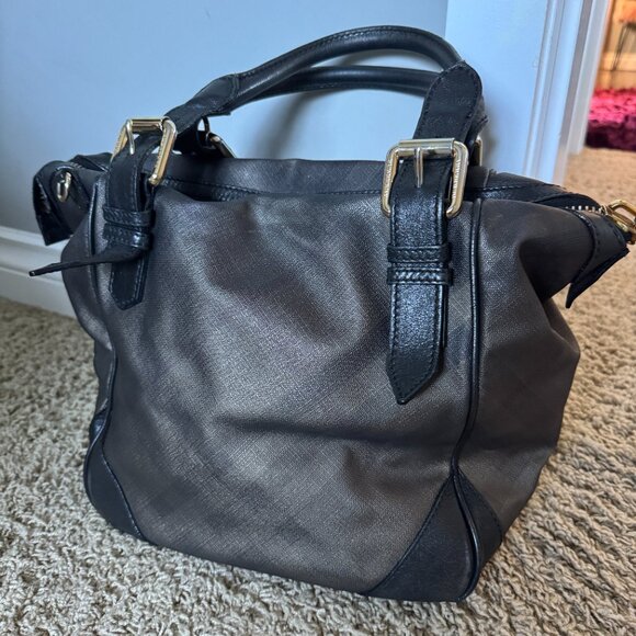 Burberry Metallic Carryall/Tote/Shoulder Bag - Picture 3 of 12